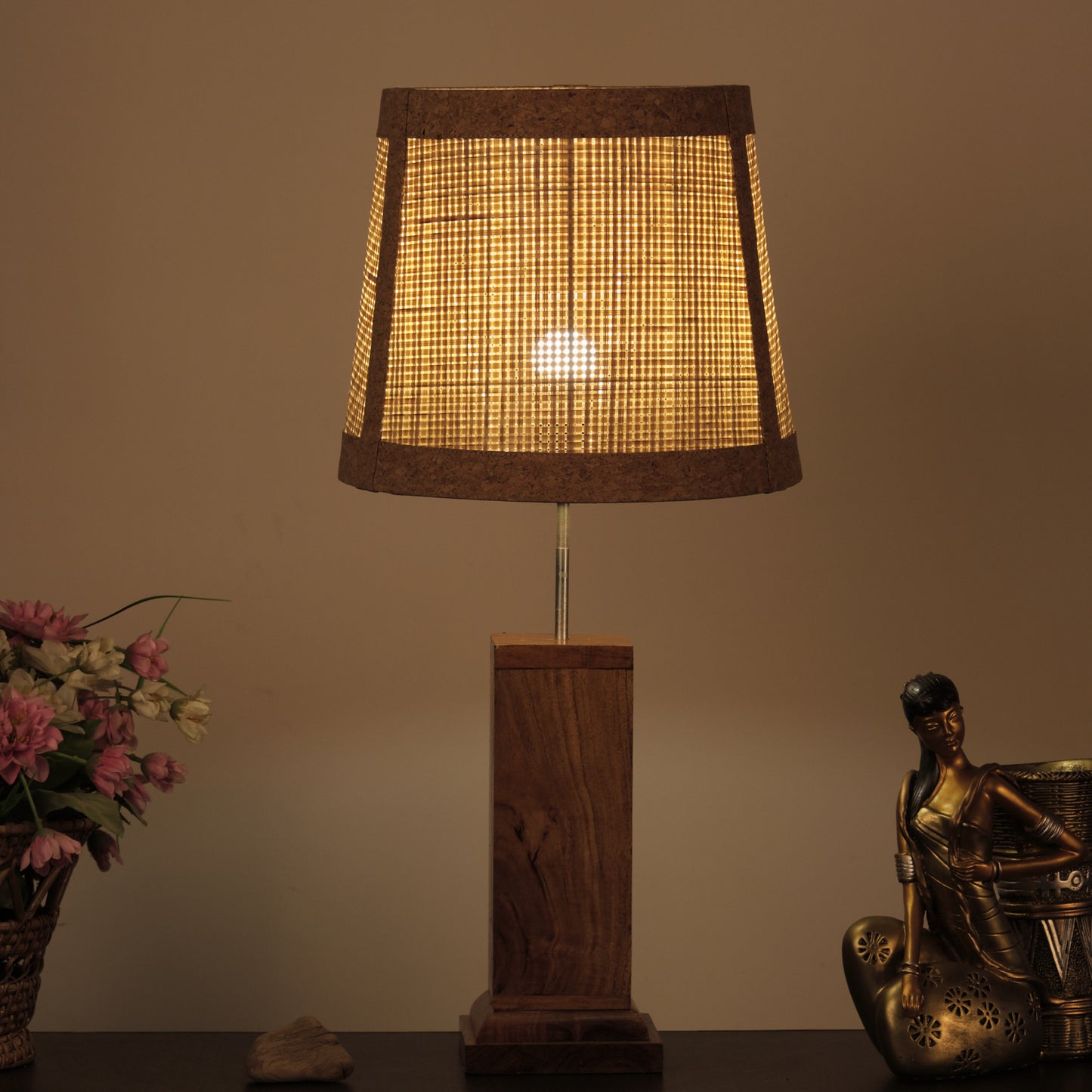 Tapered Saloni Table Lamp