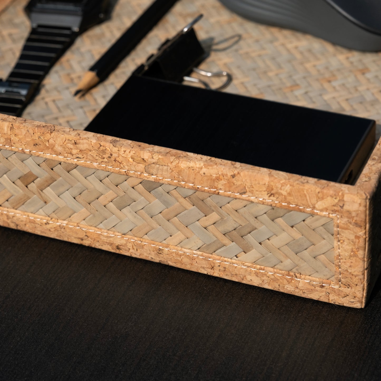 Rupohe Desktop Tray